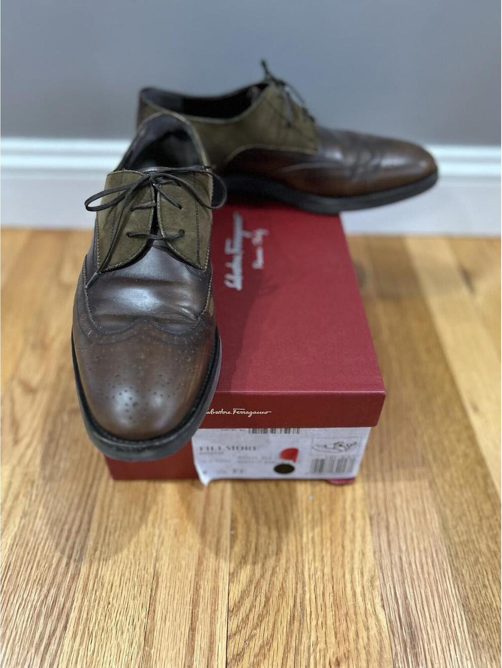 SALVATORE FERRAGAMO FILLMORI 9.5 EE MADERA LEATHER 065835